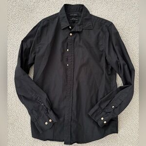 Banana Republic Men's Black Button Down Shirt